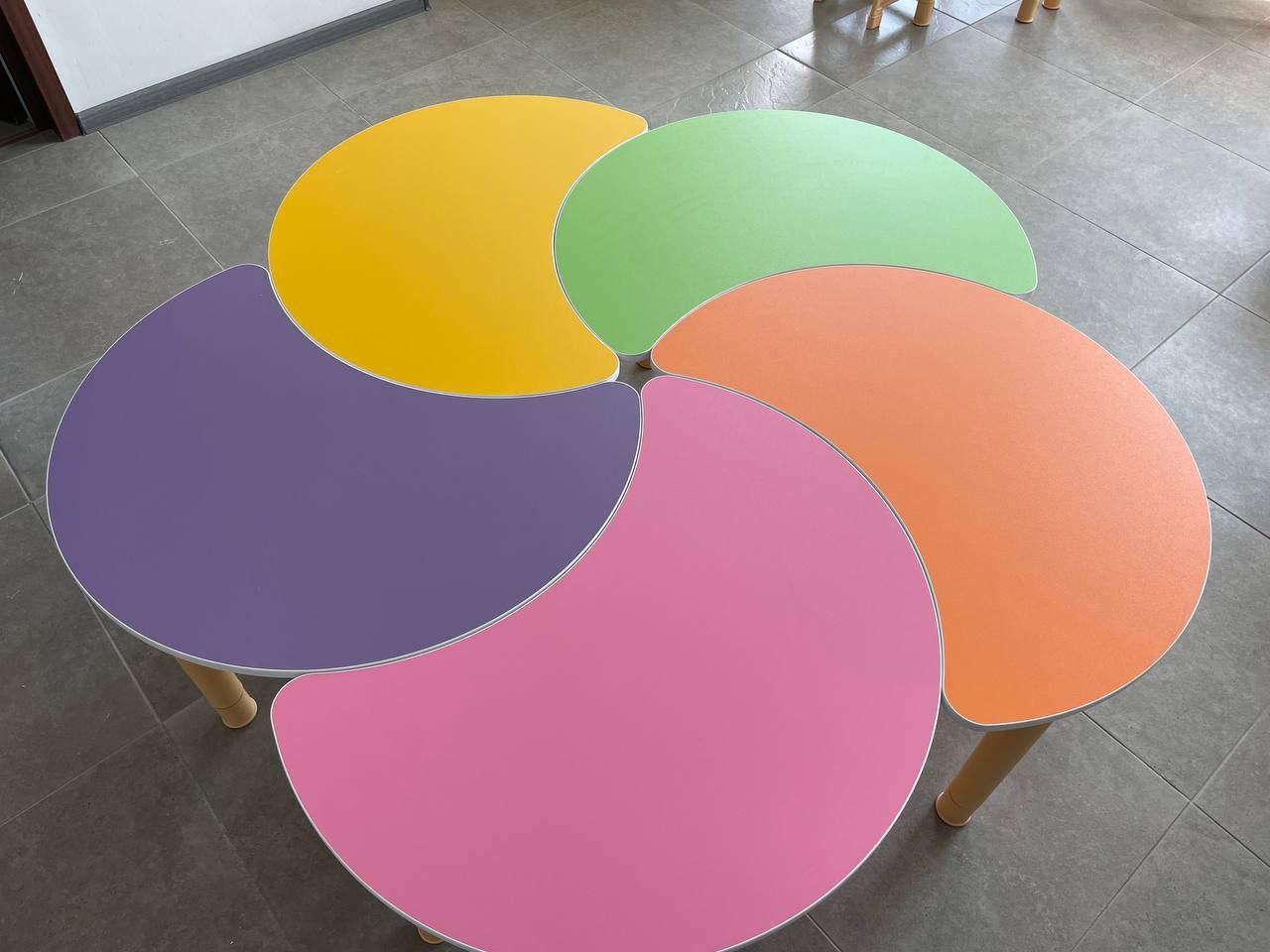 Semiz massajchi bilan ruscha seks video